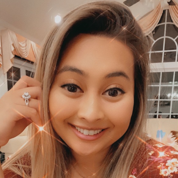 Meet your Posher, Kathy - Picture 2 of 2